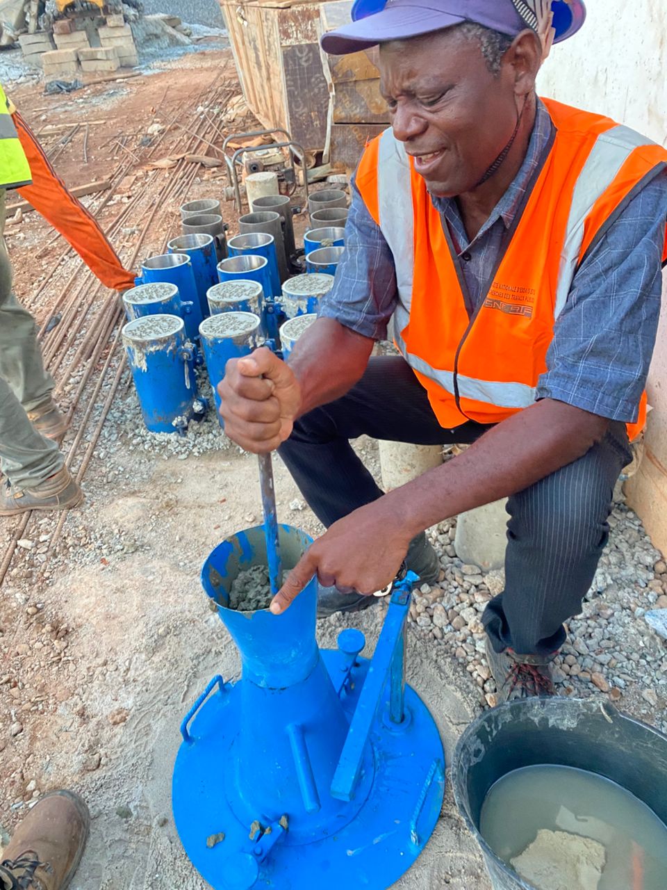 whatsapp image 2025 12 04 at 19.46.27